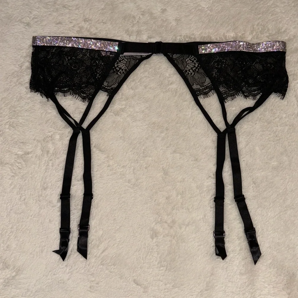 Victoria’s Secret Very Sexy Shine Strap Garter Belt M/L